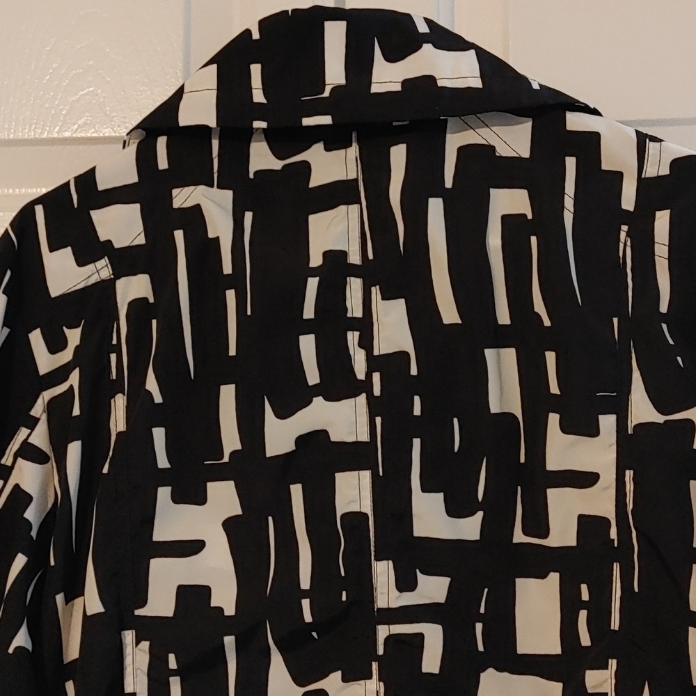 Rain Jacket by TanJay Black & White Geometric Patterned Size 12P Waterproof EUC - Picture 7 of 8